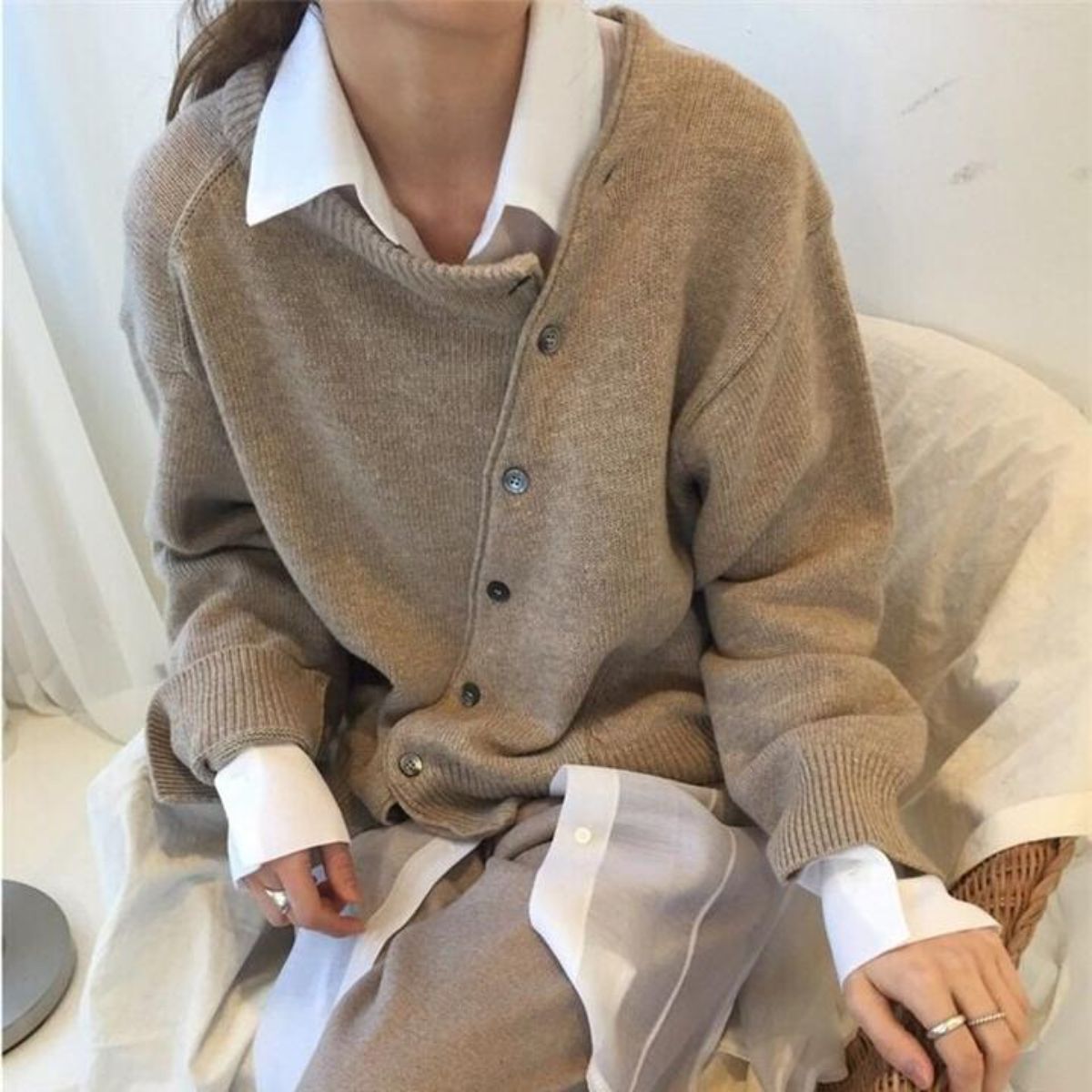 Cardigan Femme en Maille Douce – Look Tendance et Décontracté