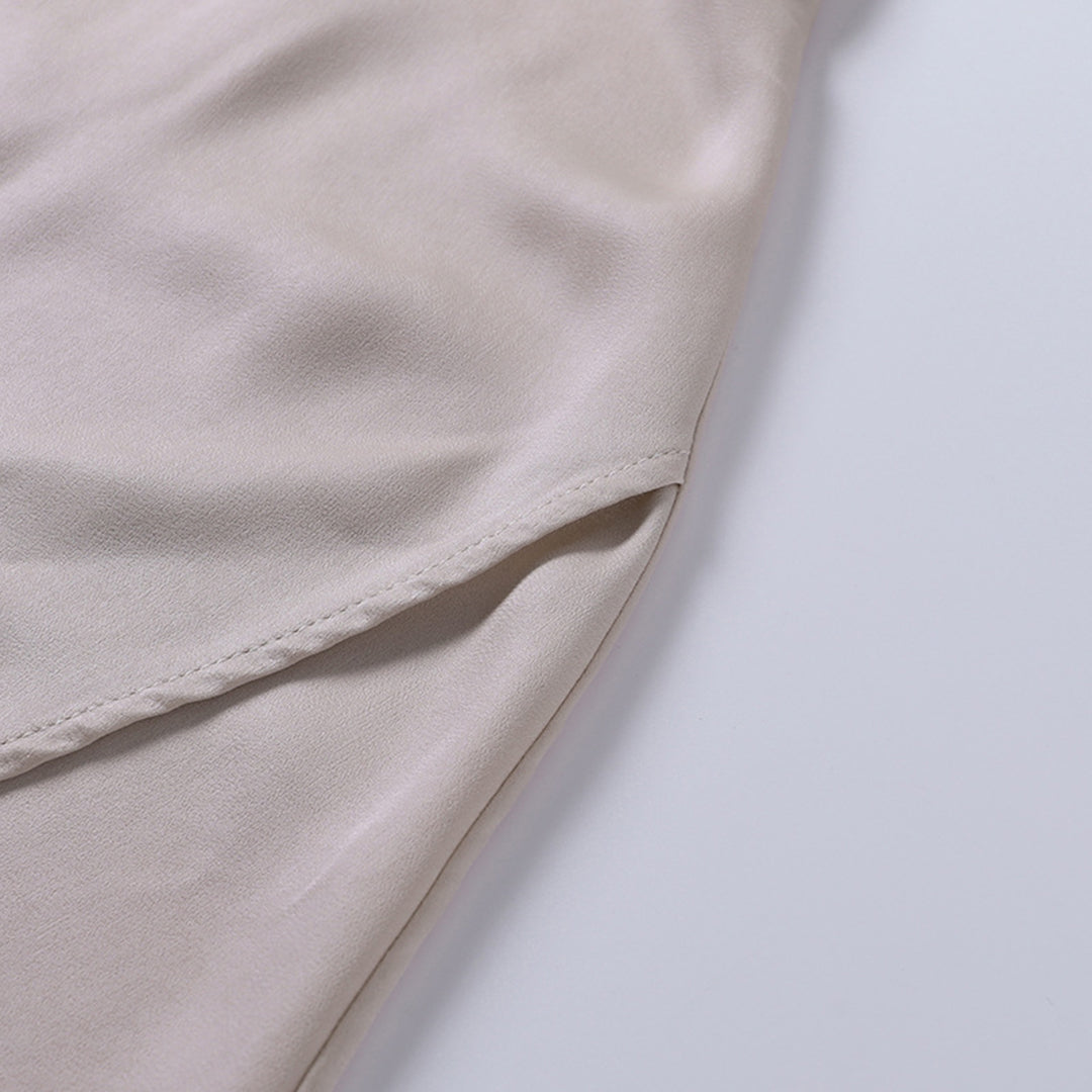 Robe longue à décolleté drapé avec fente latérale et bretelles fines