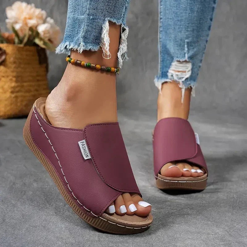 Mules ouvertes à semelle surélevée avec couture visible