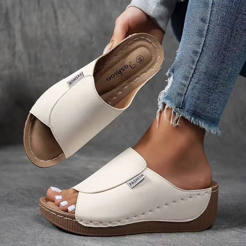 Mules ouvertes à semelle surélevée avec couture visible