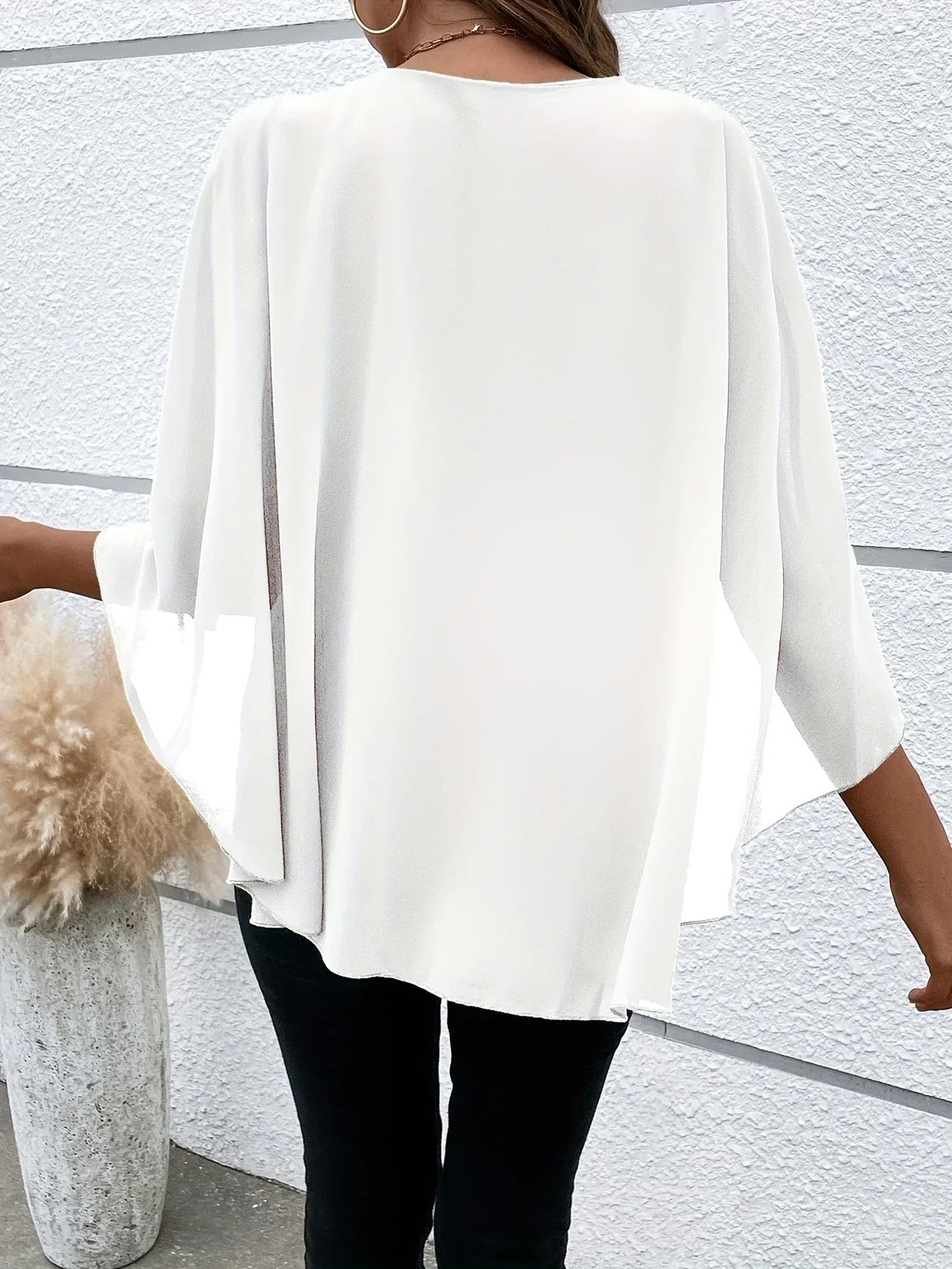 Blouse Élégante à Manches Cape pour Femmes - Marie Montel
