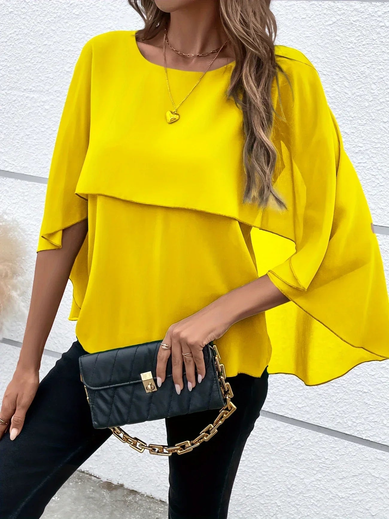 Blouse Élégante à Manches Cape pour Femmes - Marie Montel
