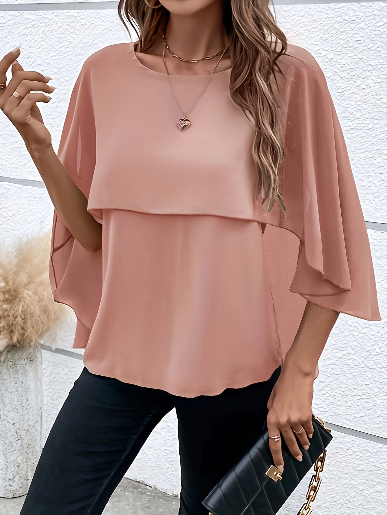 Blouse Élégante à Manches Cape pour Femmes - Marie Montel