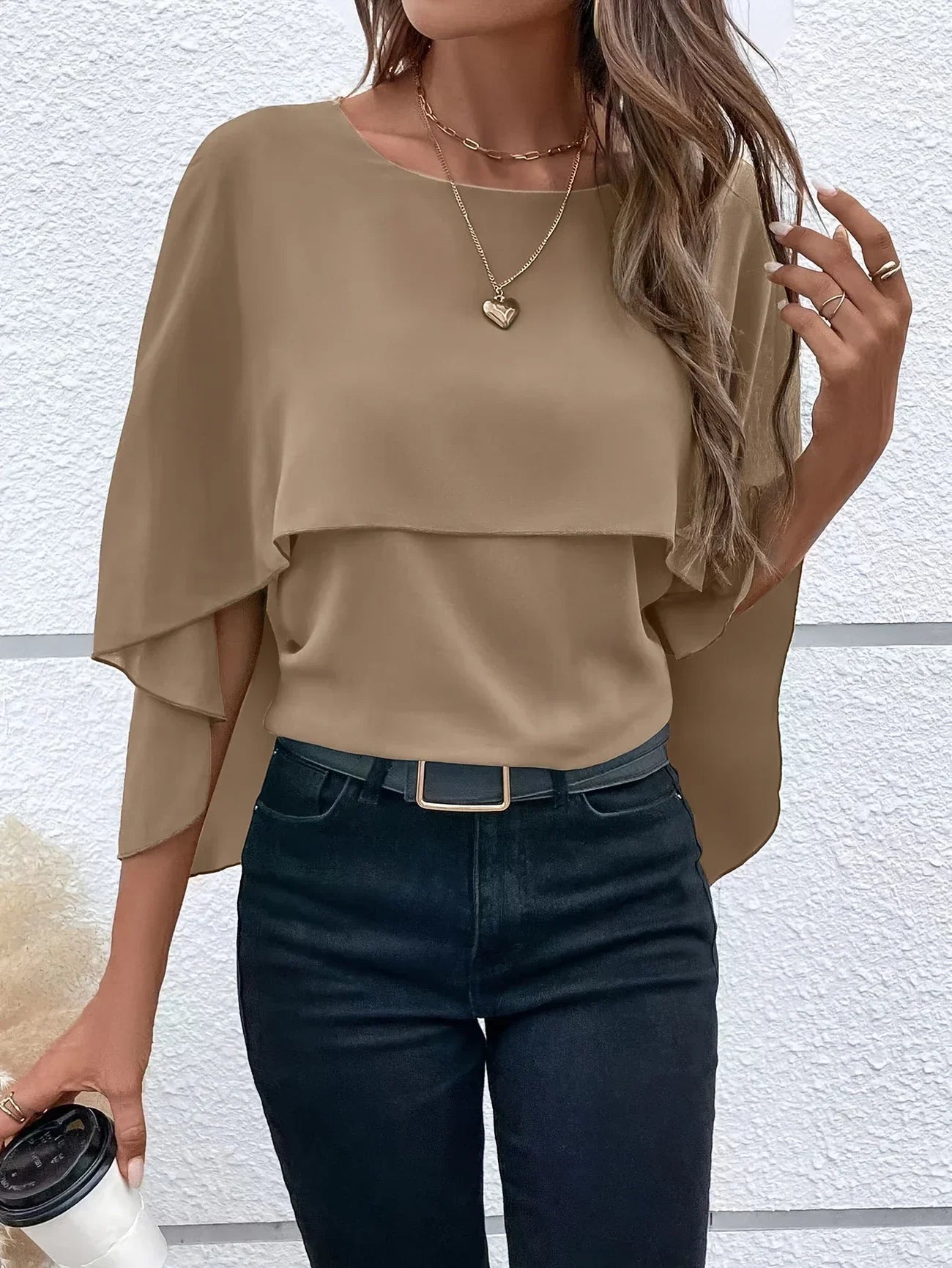 Blouse Élégante à Manches Cape pour Femmes - Marie Montel