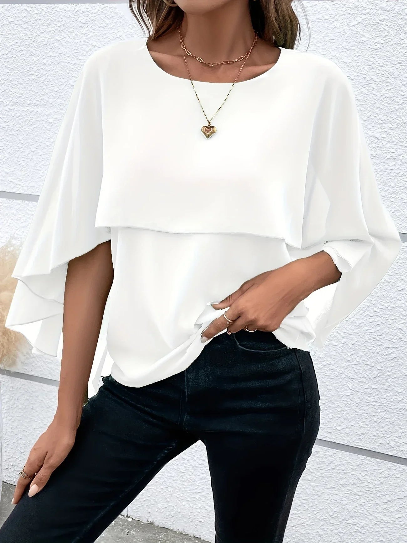 Blouse Élégante à Manches Cape pour Femmes - Marie Montel