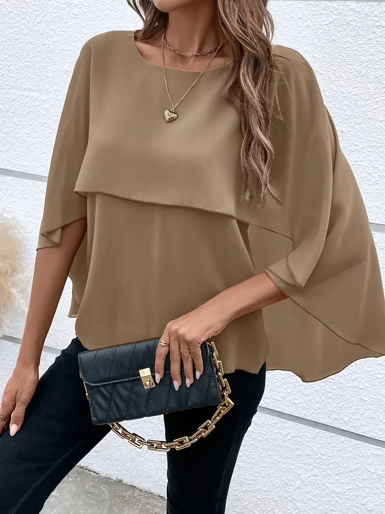 Blouse Élégante à Manches Cape pour Femmes - Marie Montel