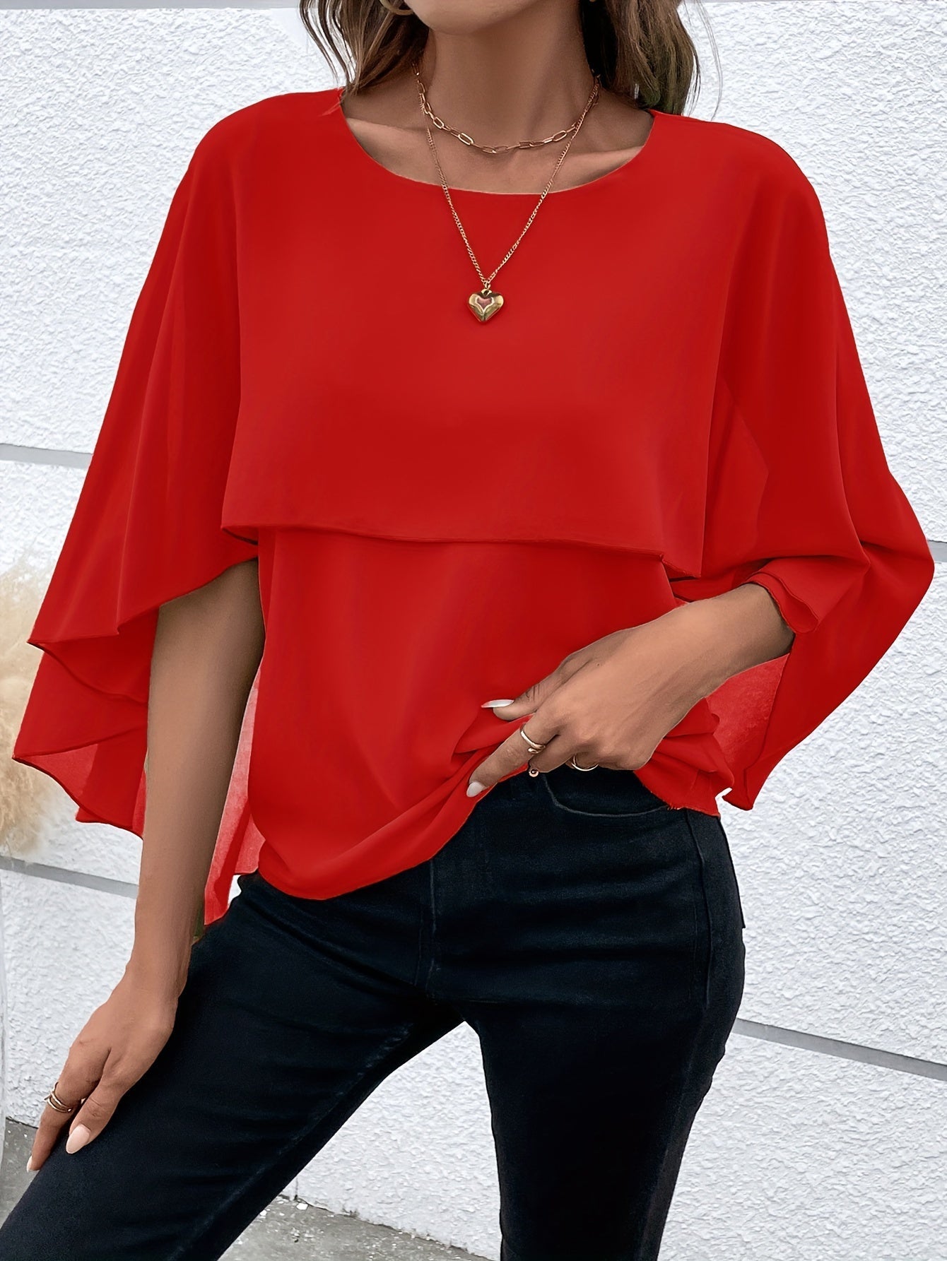 Blouse Élégante à Manches Cape pour Femmes - Marie Montel