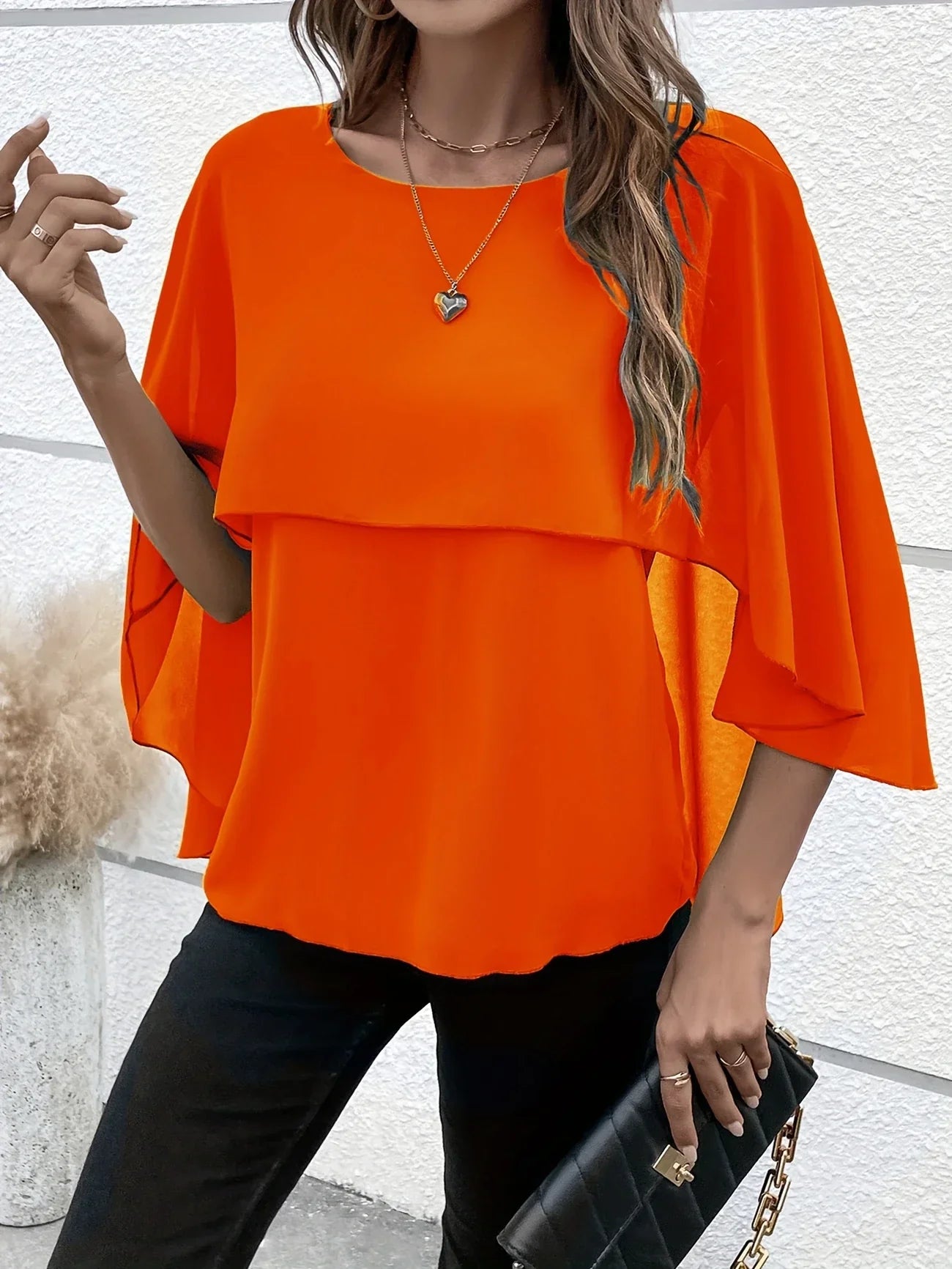 Blouse Élégante à Manches Cape pour Femmes - Marie Montel