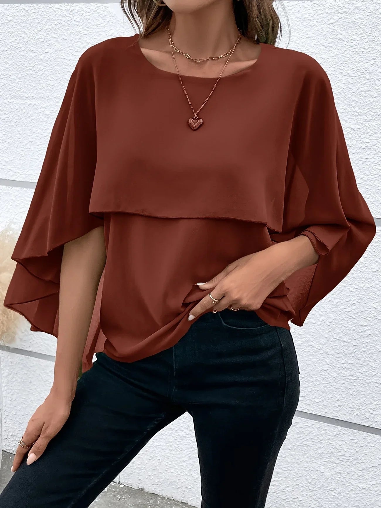 Blouse Élégante à Manches Cape pour Femmes - Marie Montel