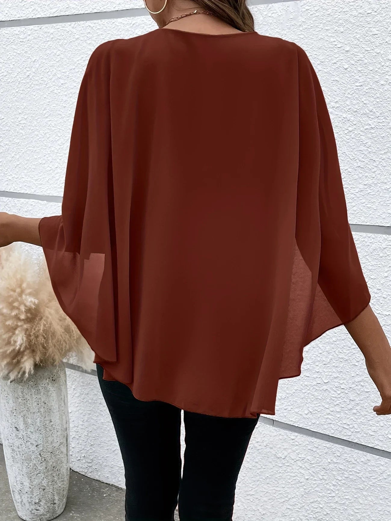 Blouse Élégante à Manches Cape pour Femmes - Marie Montel