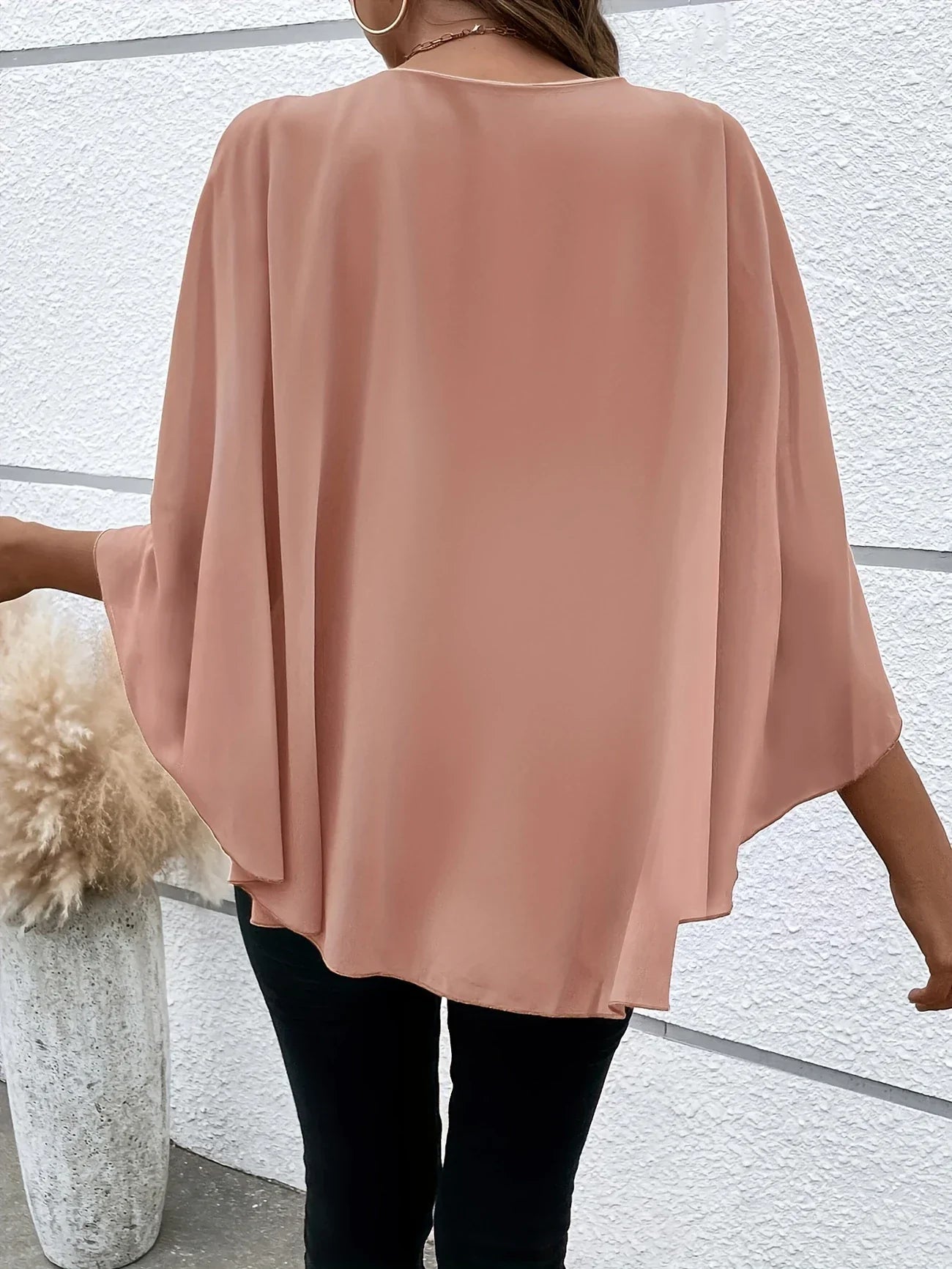 Blouse Élégante à Manches Cape pour Femmes - Marie Montel