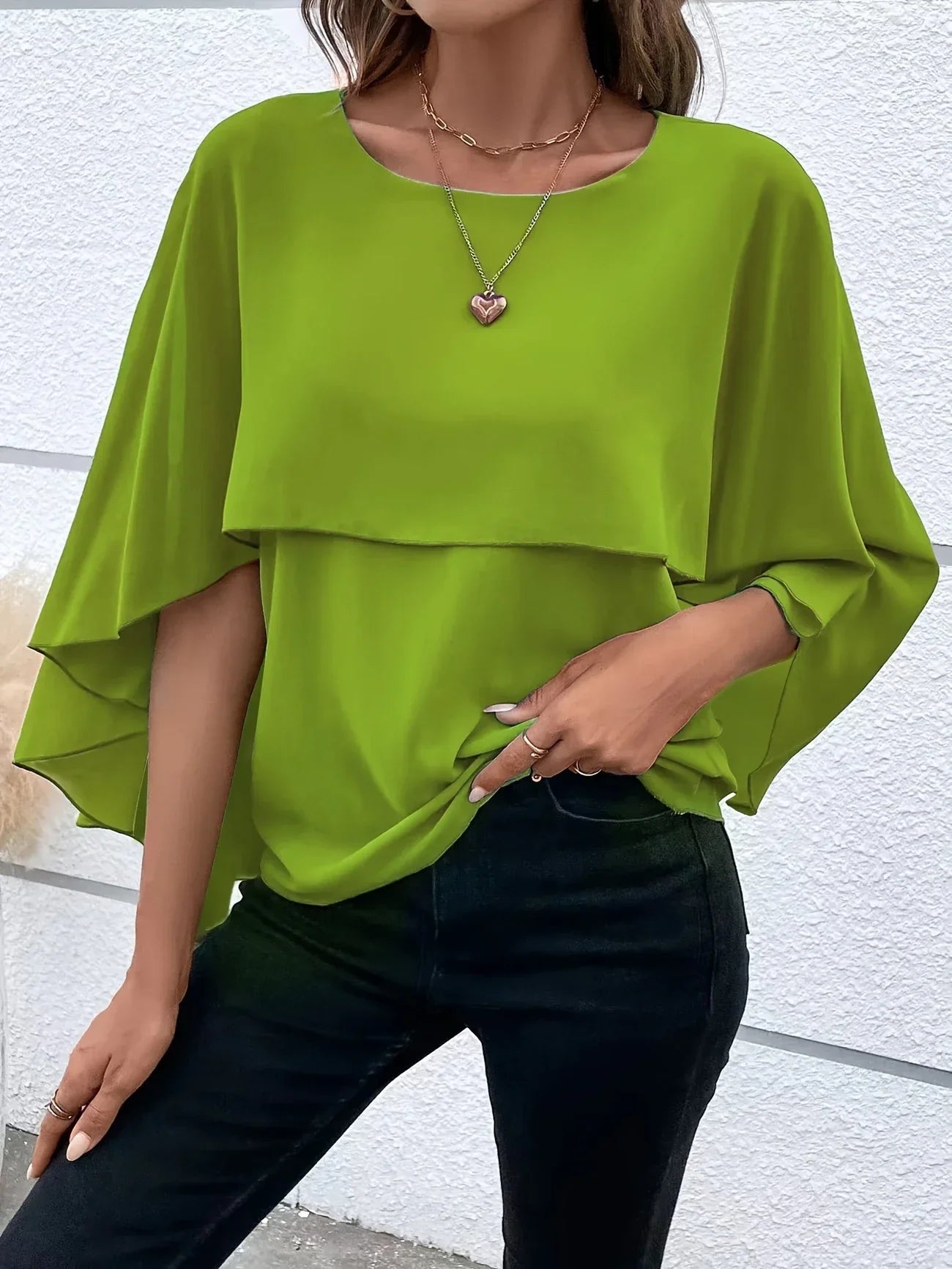 Blouse Élégante à Manches Cape pour Femmes - Marie Montel