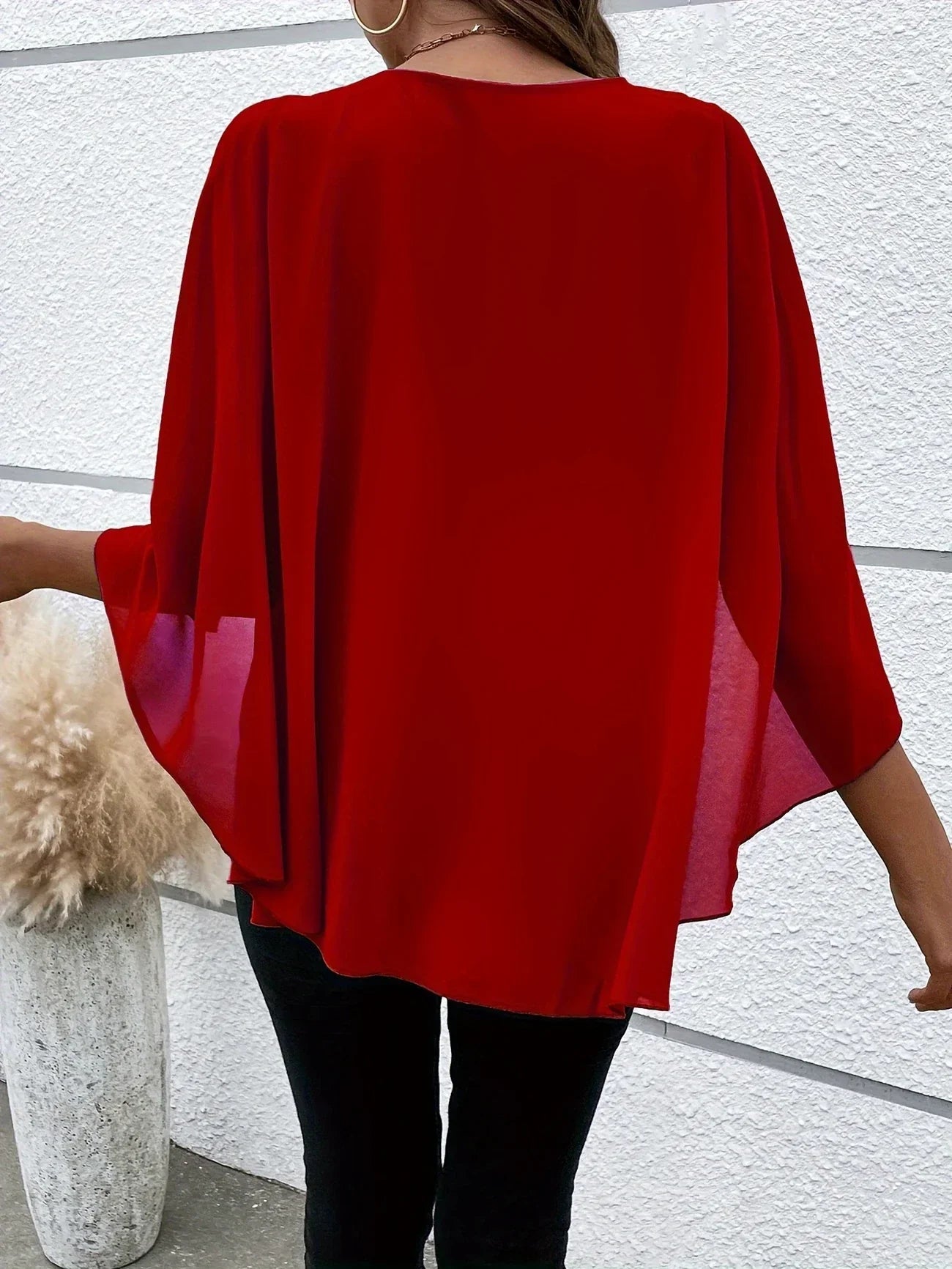 Blouse Élégante à Manches Cape pour Femmes - Marie Montel