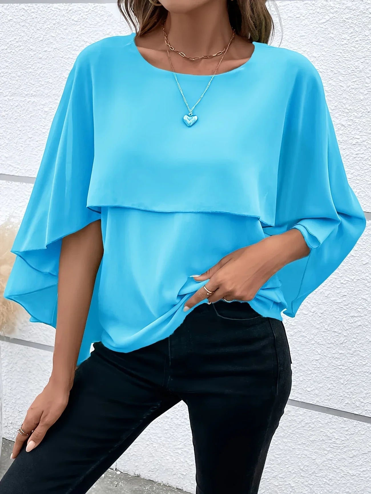 Blouse Élégante à Manches Cape pour Femmes - Marie Montel