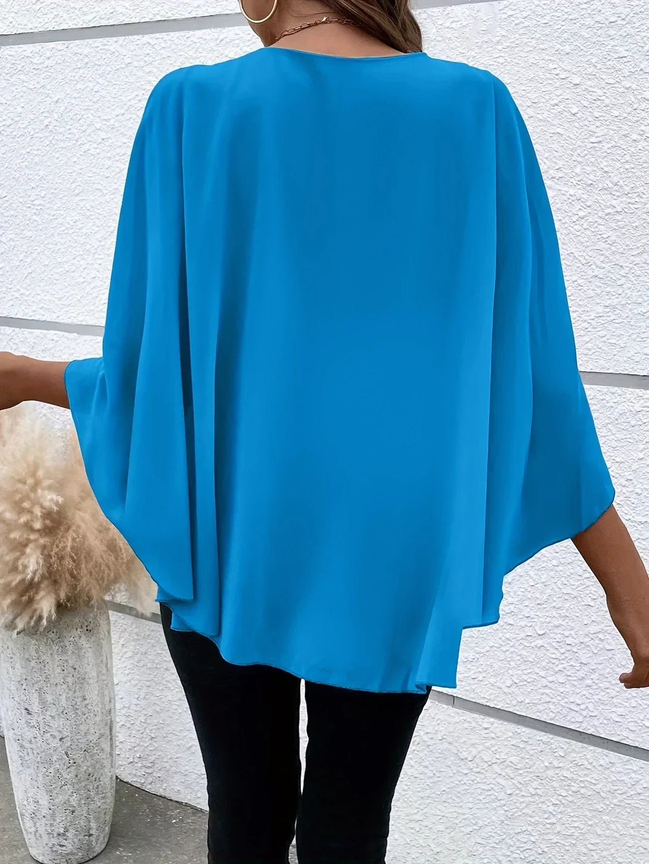 Blouse Élégante à Manches Cape pour Femmes - Marie Montel