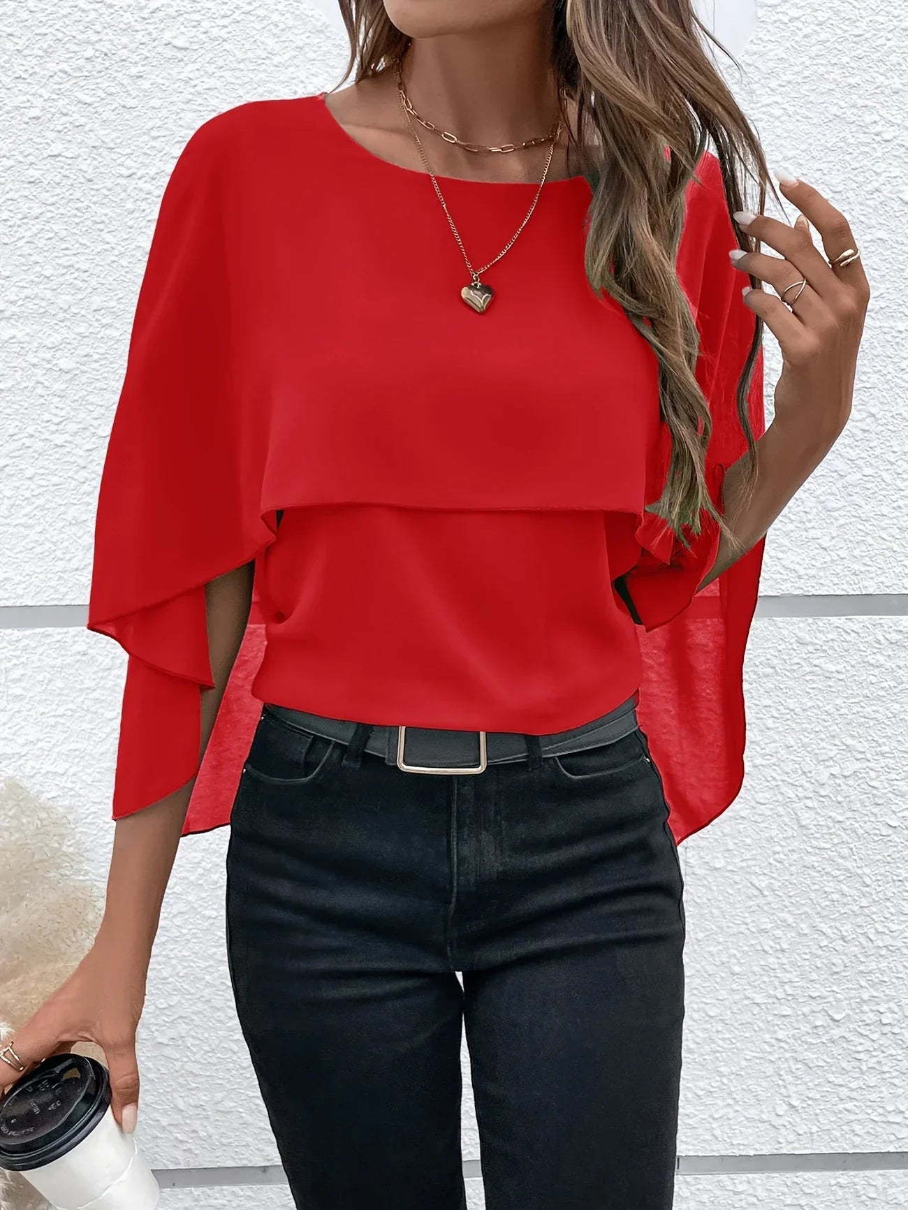 Blouse Élégante à Manches Cape pour Femmes - Marie Montel