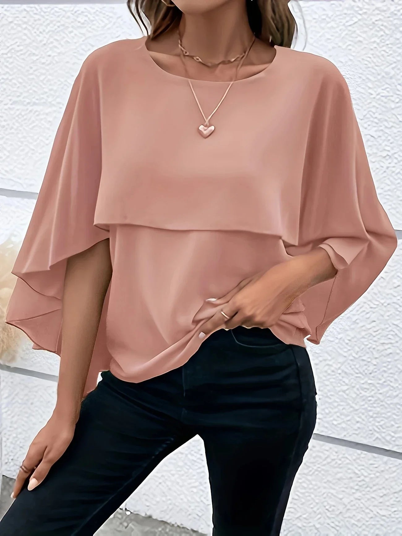 Blouse Élégante à Manches Cape pour Femmes - Marie Montel