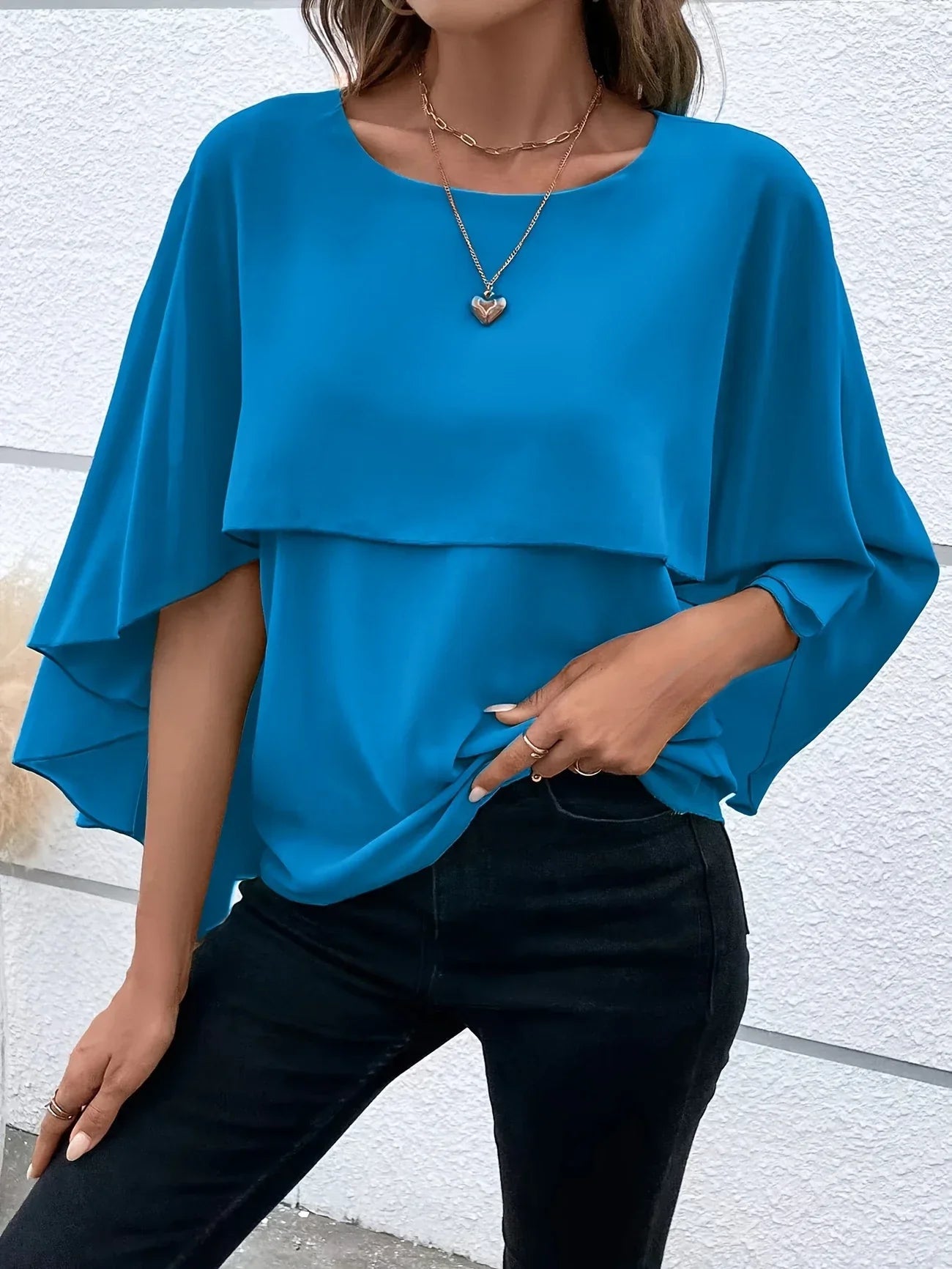 Blouse Élégante à Manches Cape pour Femmes - Marie Montel