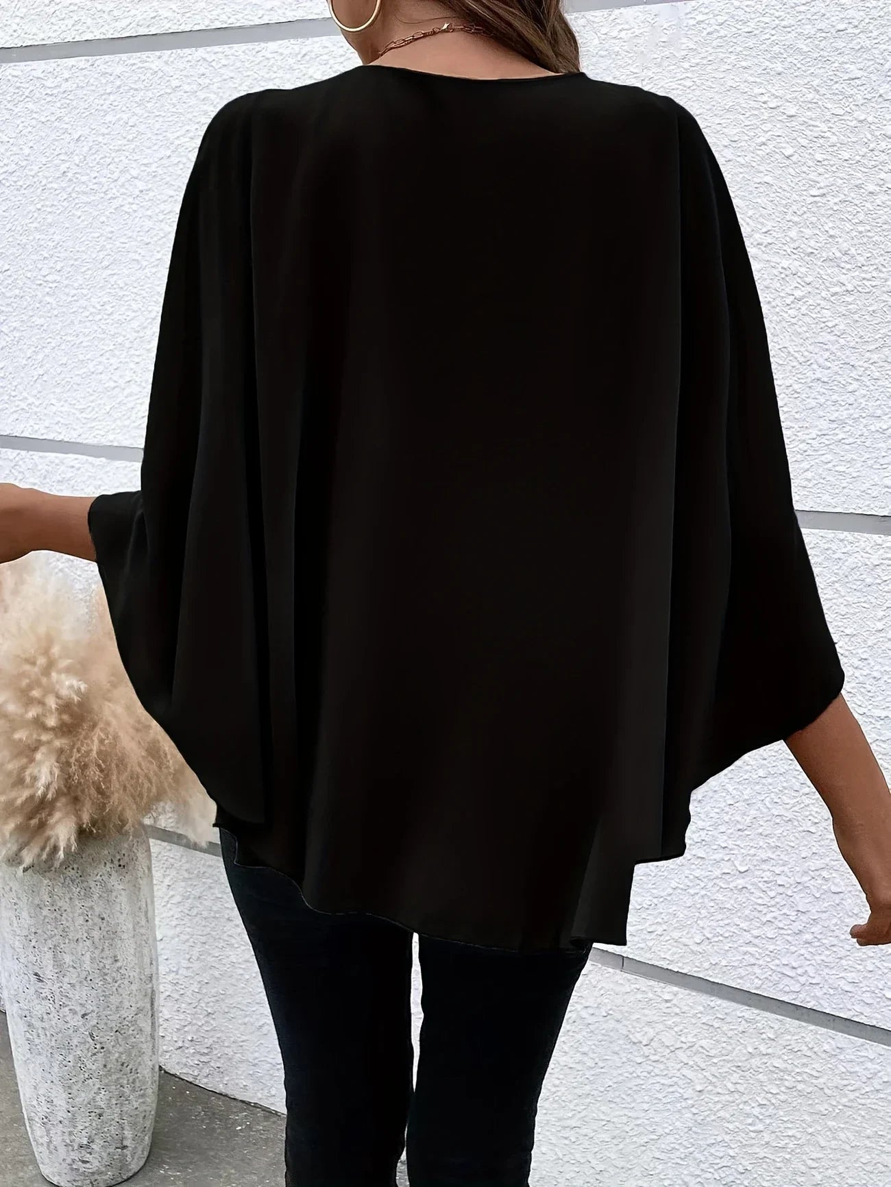 Blouse Élégante à Manches Cape pour Femmes - Marie Montel