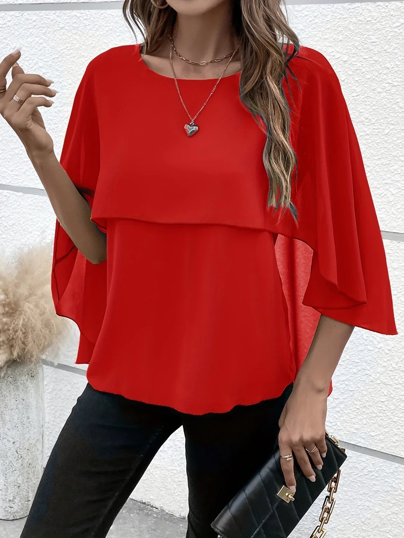 Blouse Élégante à Manches Cape pour Femmes - Marie Montel