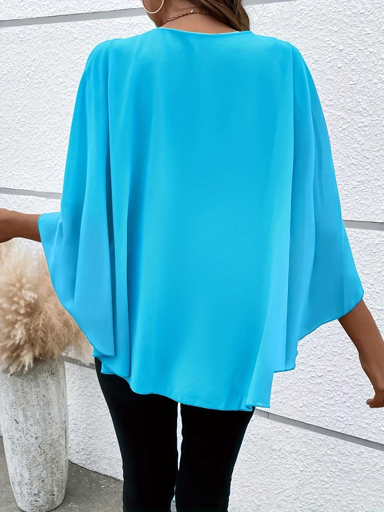 Blouse Élégante à Manches Cape pour Femmes - Marie Montel