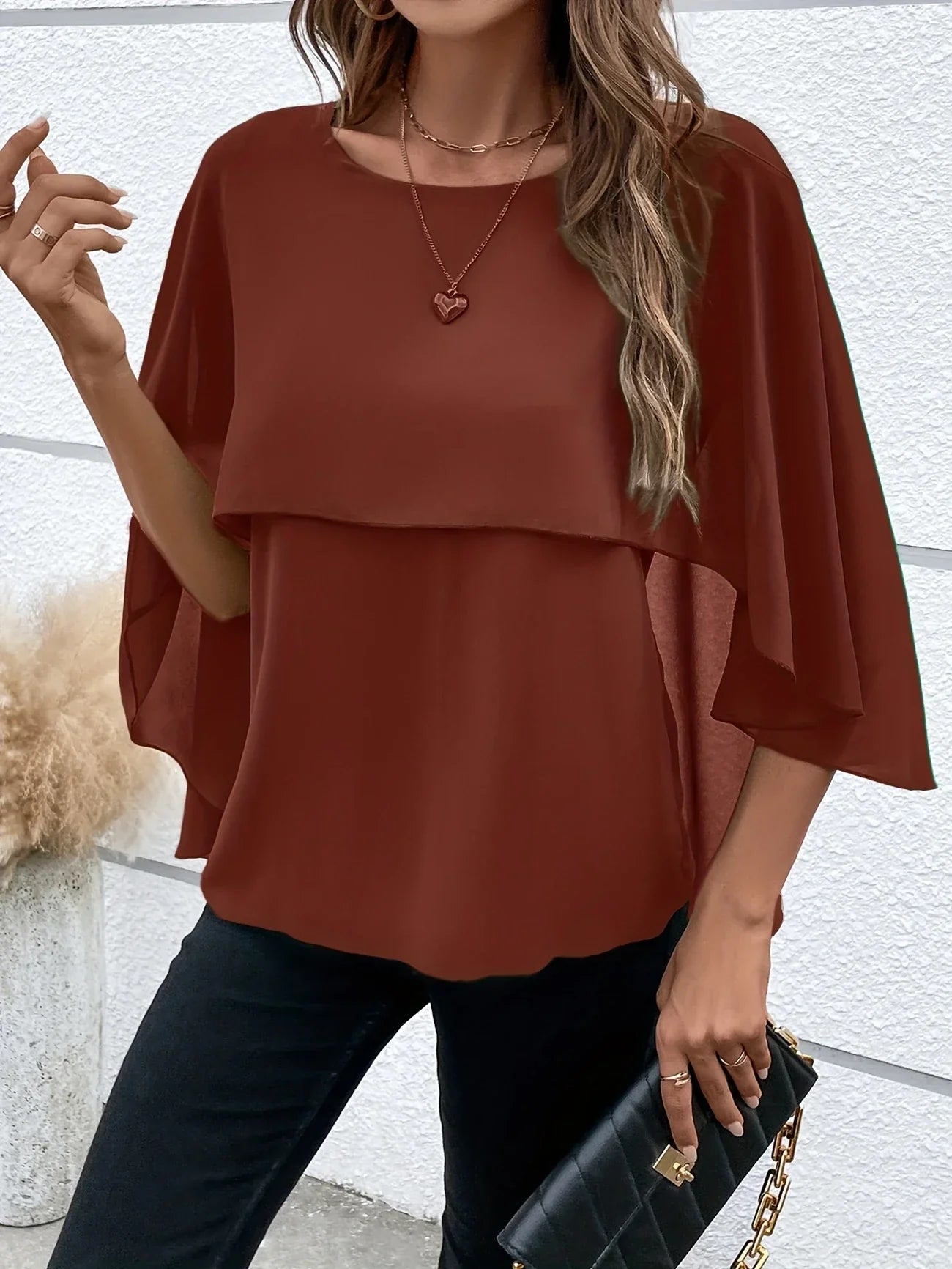 Blouse Élégante à Manches Cape pour Femmes - Marie Montel