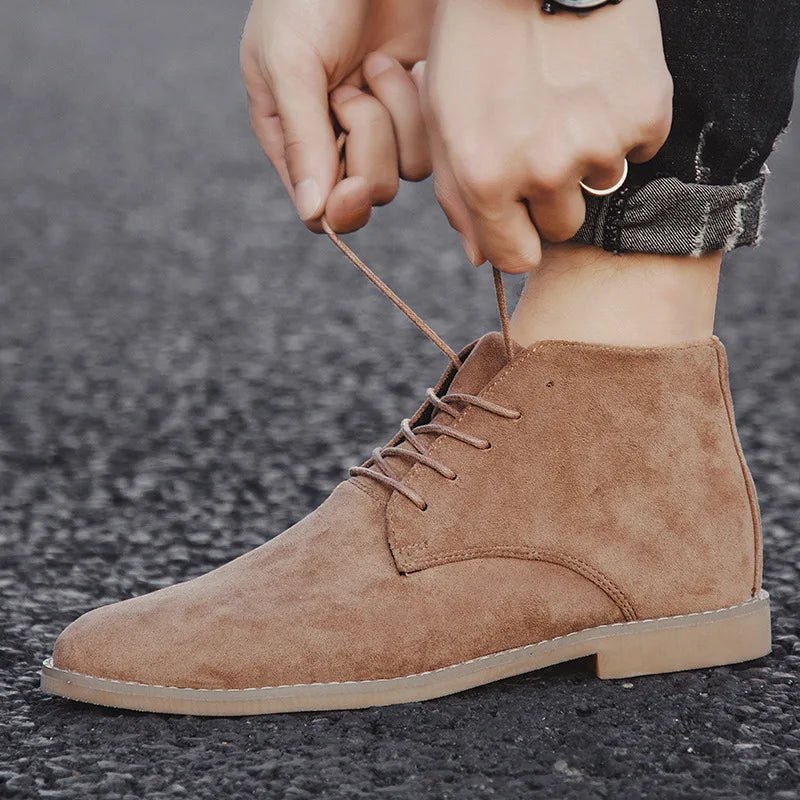 Bottes Élégantes en Daim pour Hommes - Marie Montel