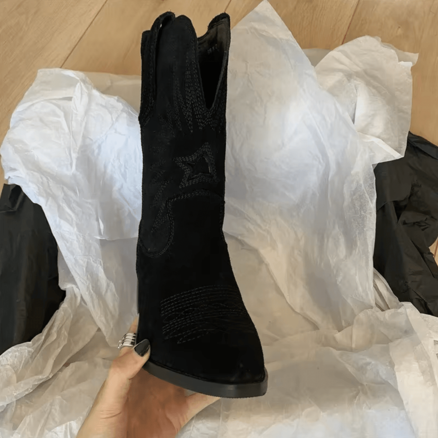 Bottes Vintage à Broderies pour Femmes - Marie Montel