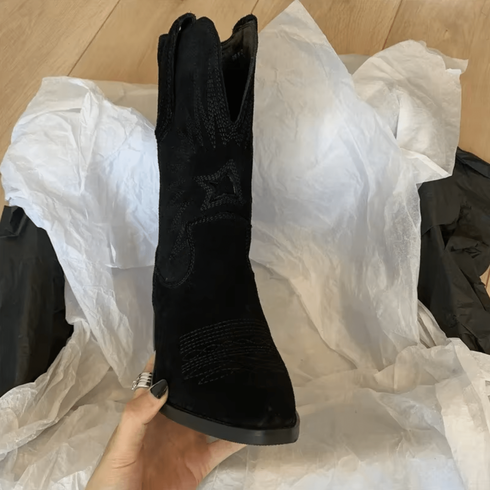 Bottes Vintage à Broderies pour Femmes - Marie Montel