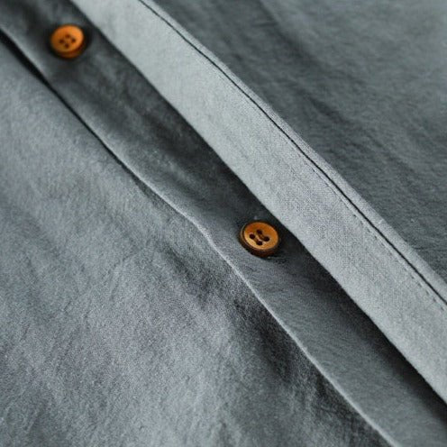 Chemise ajustée pour homme avec col montant et manches longues - Marie Montel