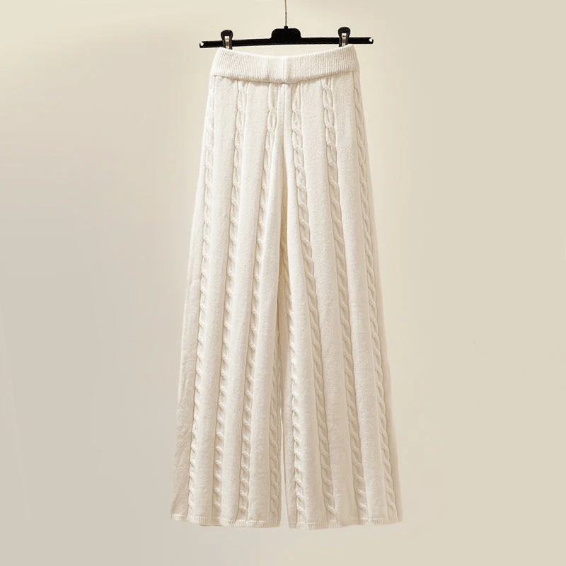 Chic Ensemble Tricoté en Blanc pour Femmes - Marie Montel