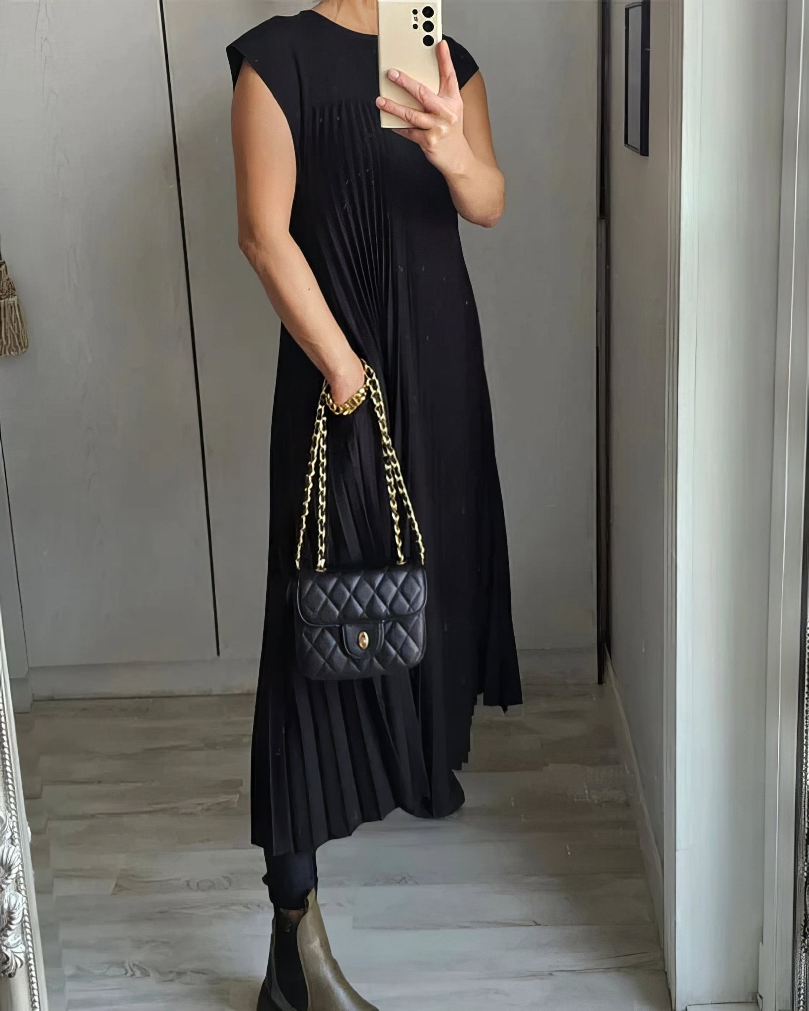 Chic Robe Plissée Sans Manches pour Femmes - Marie Montel