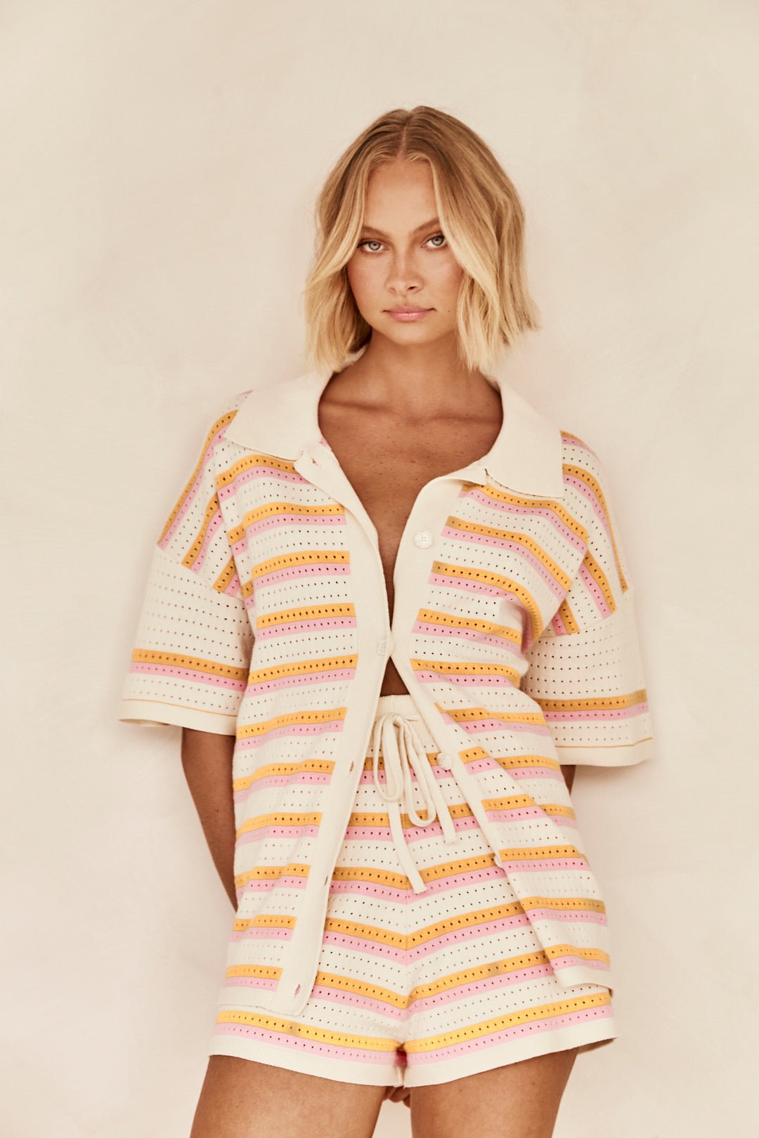 Ensemble 2 Pièces Rayé avec Haut à Boutons et Short Taille Haute - Marie Montel