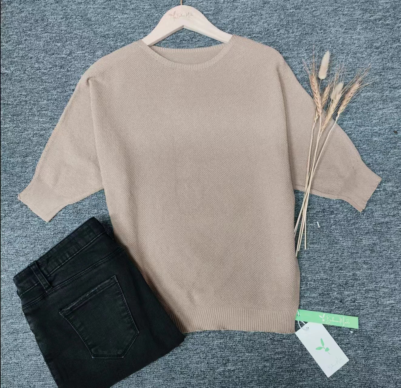 Pull Uni Doré à Col Rond pour Femmes - Marie Montel