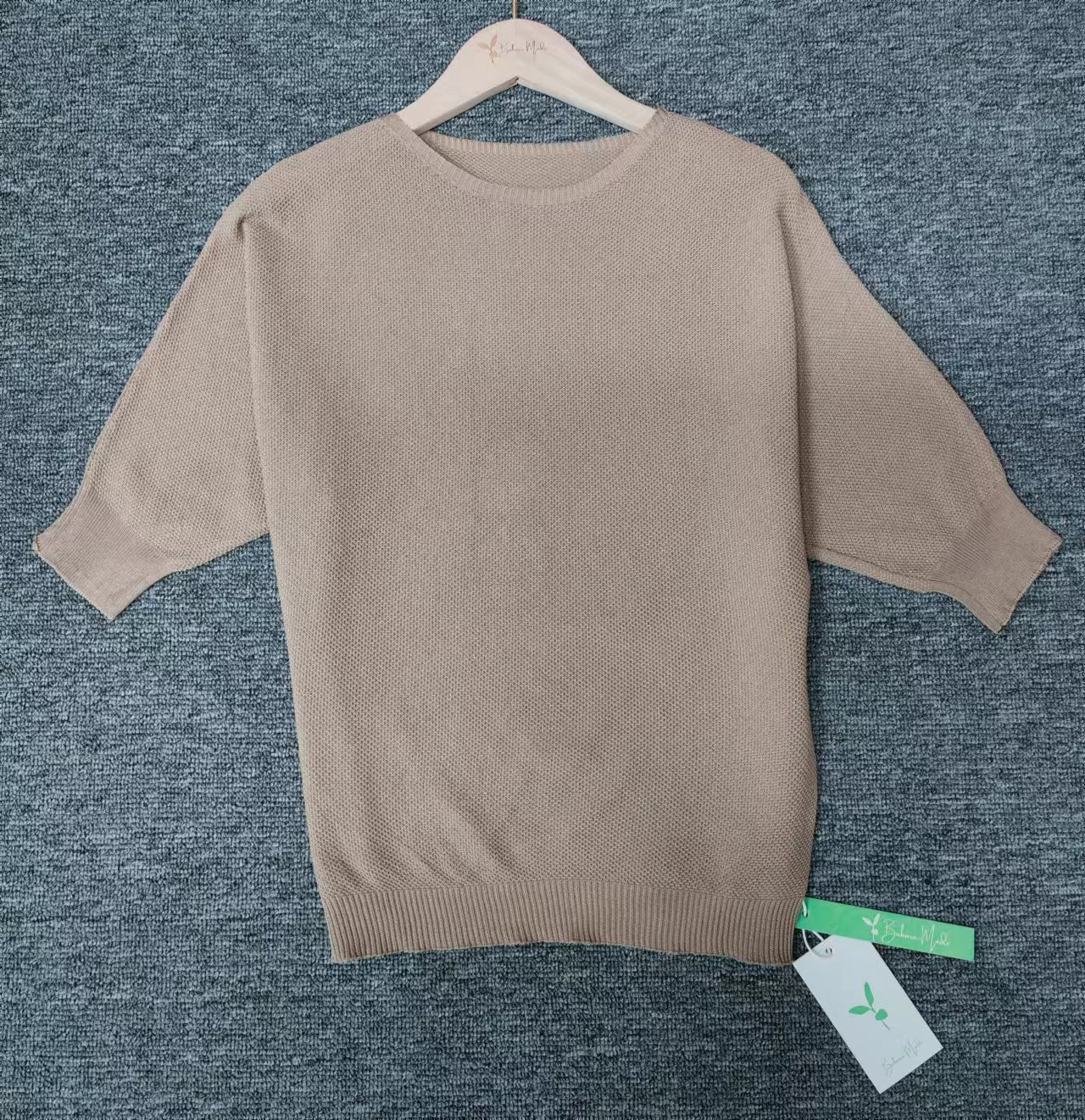 Pull Uni Doré à Col Rond pour Femmes - Marie Montel