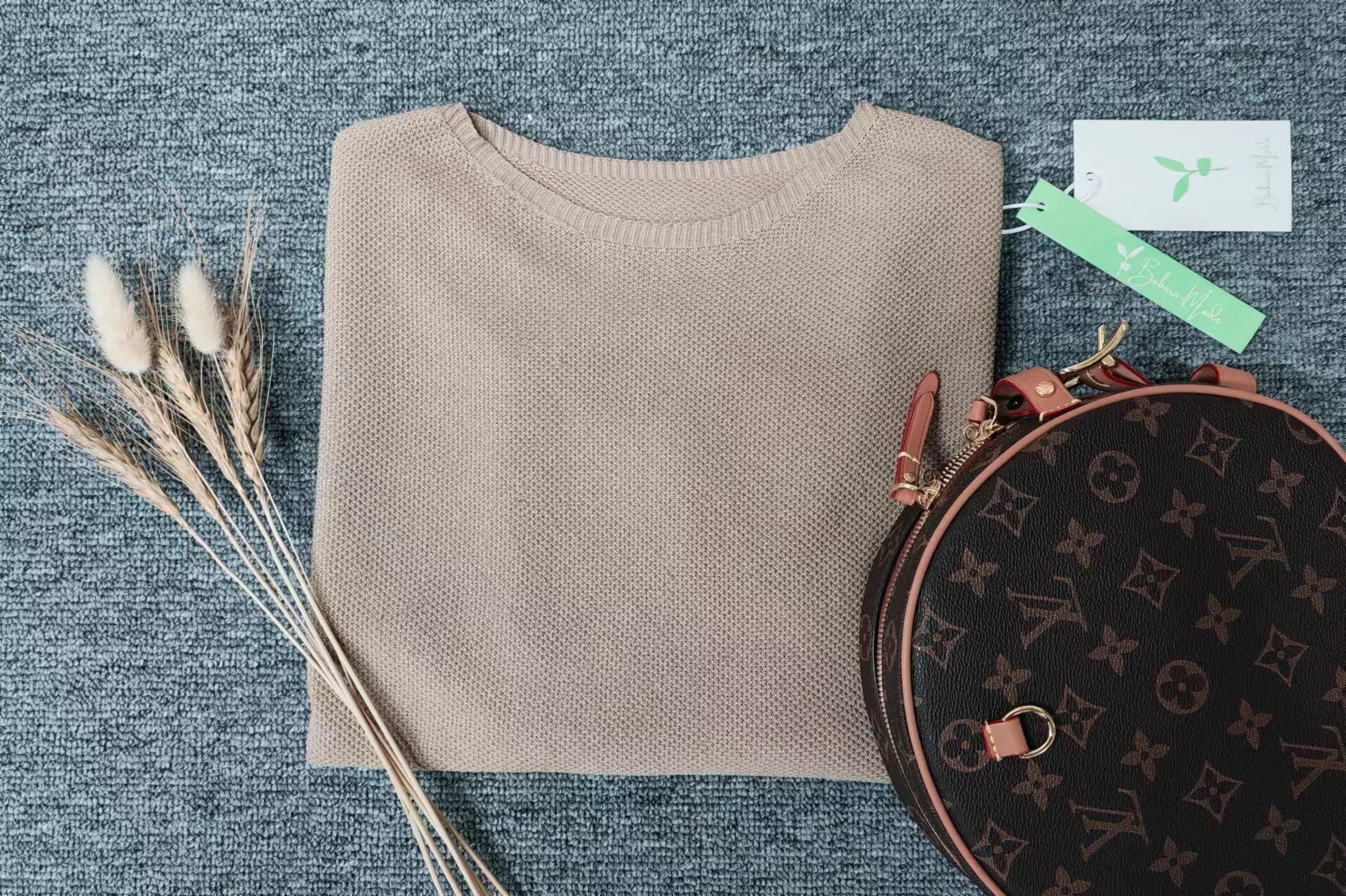 Pull Uni Doré à Col Rond pour Femmes - Marie Montel