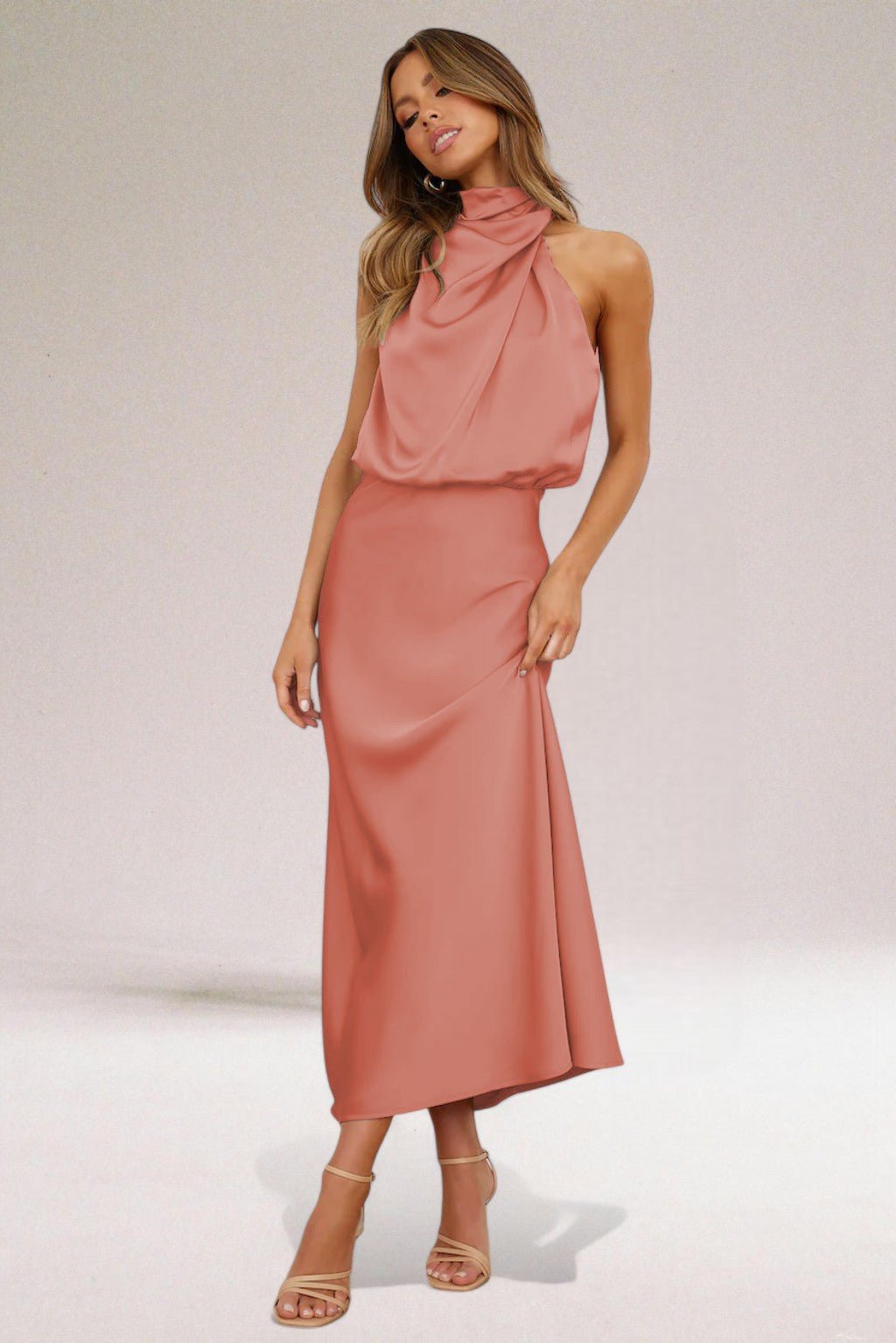 Robe Satinée Élégante avec Décolleté Halter pour Femmes - Marie Montel