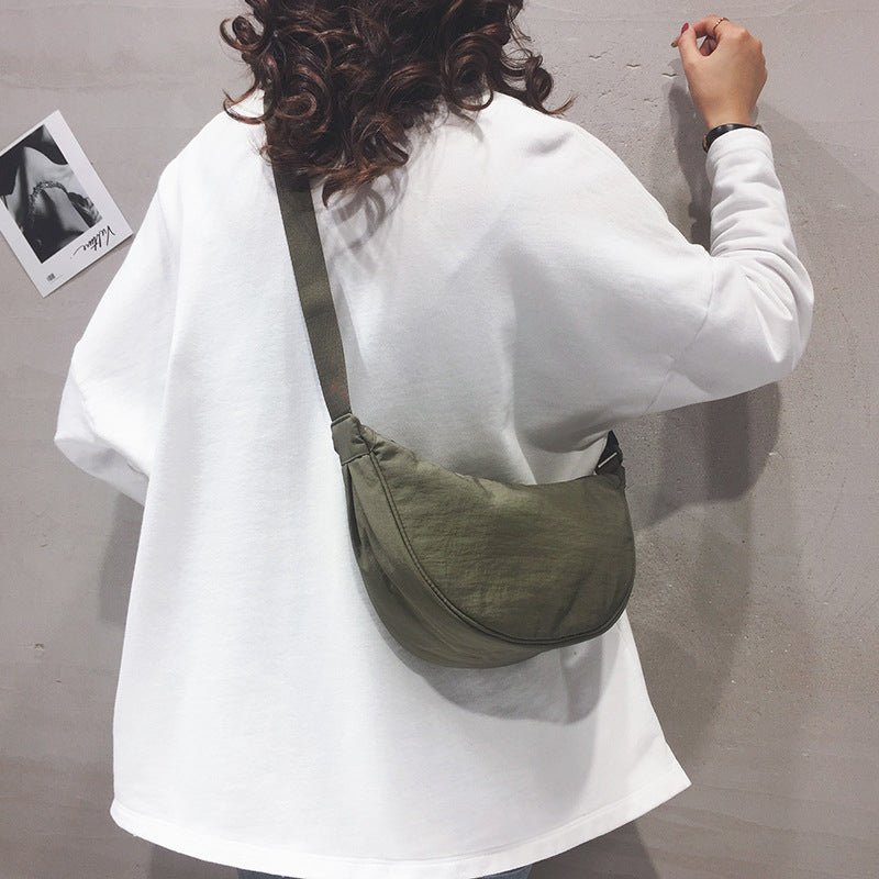 Sac Demi - Lune Élégant pour Femmes - Marie Montel