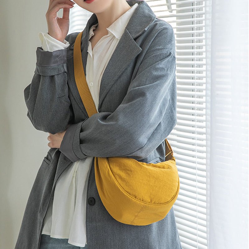 Sac Demi - Lune Élégant pour Femmes - Marie Montel